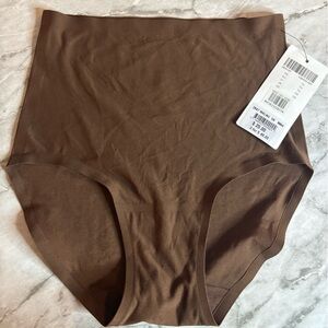 NWT CHANTELLE Softstretch Chocolate Brown Women's high waist briefs ONE SIZE